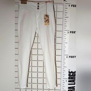 "Indigo Rein" White High-Waisted Slim Jeans | Size 11 Regular Length | 32" Waist